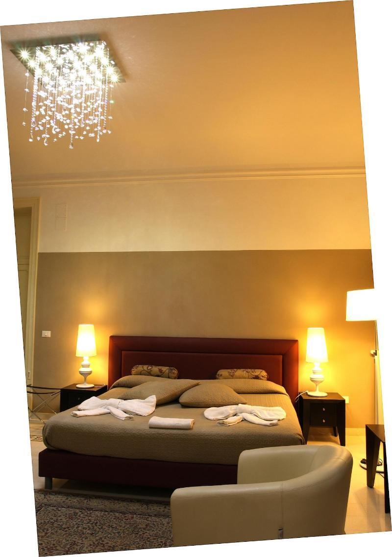 Abatellis Luxury Hotel Palermo Bagian luar foto