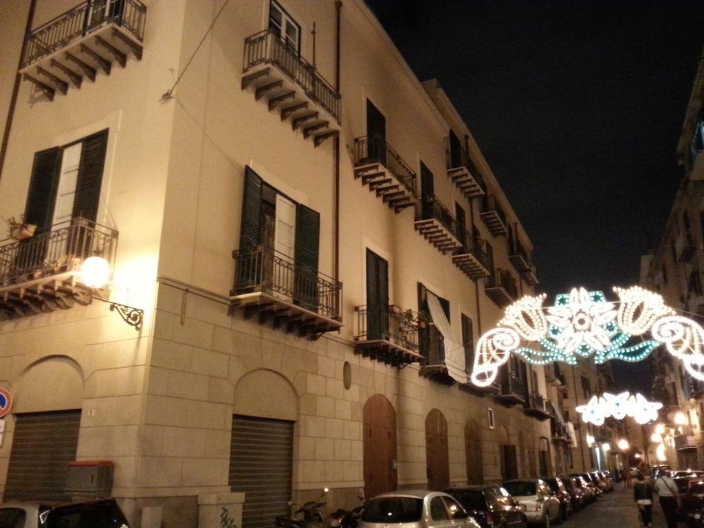 Abatellis Luxury Hotel Palermo Bagian luar foto