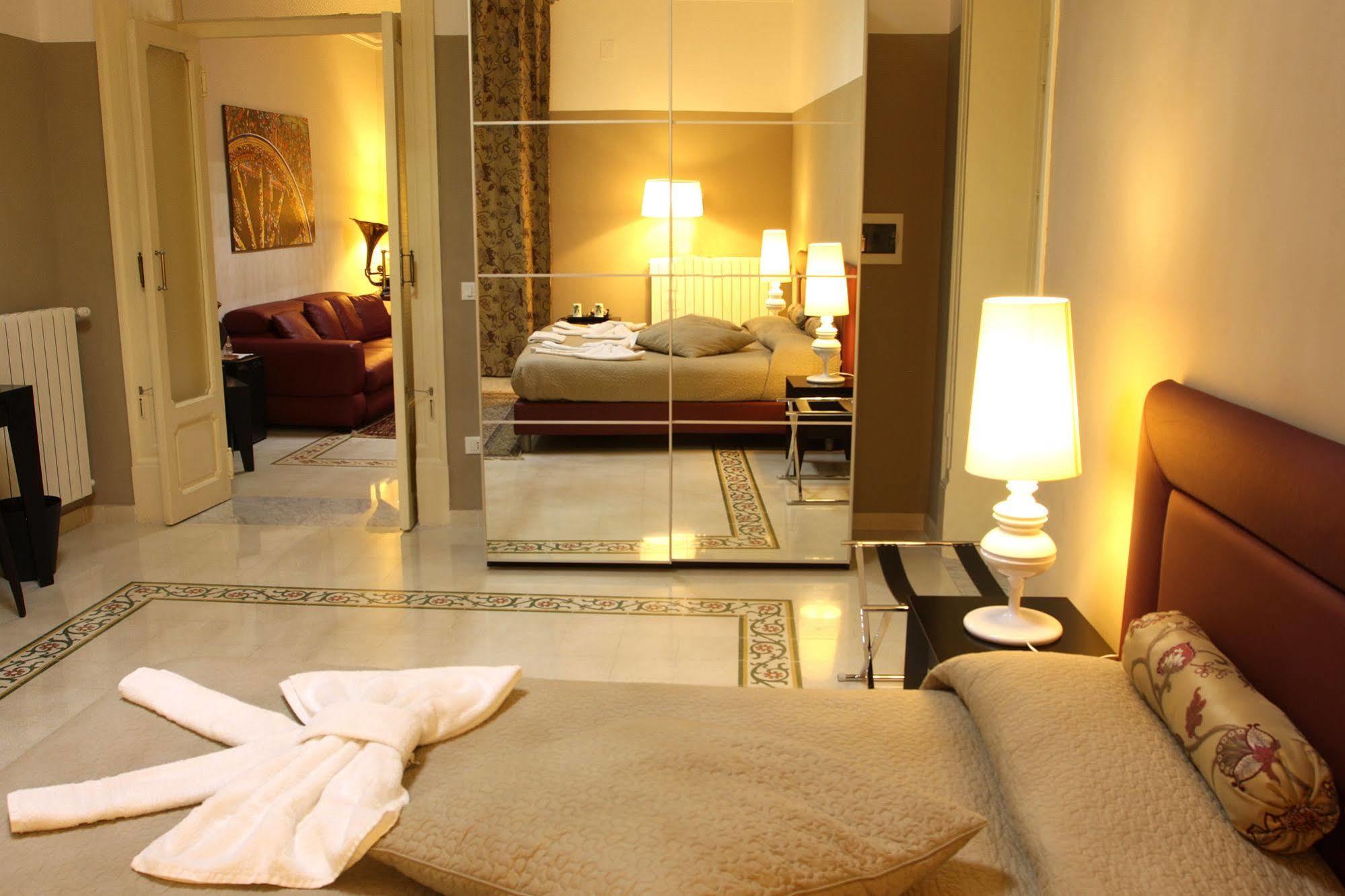 Abatellis Luxury Hotel Palermo Bagian luar foto